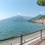 Roomy Apartament In Domaso With Small Balcony!