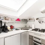 La Mansardina Di Giuly By Quokka 360 - Bright Attic Apartment In The Centre Of Como