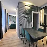 Prestige Duomo Apartment - Lake Como
