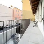 Appartamento Moderno A 2 Minuti Dal Duomo Di Como