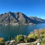 La Casa Del Mastro - Como Lake
