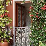 Bellagio Center Apartment N°12