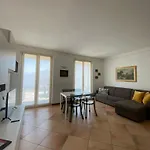 The Little Eagle - Apartment With Terrace