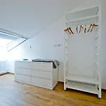 Sky View Apartment