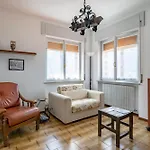 Esclusiva Casa Vacanze A Olcio Con Vista