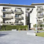 Achi\'S House