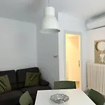 Paloma Center Town Apartment