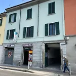 Apartment Old Wall Como Center