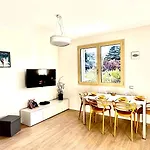 Lake Como View Apartment