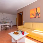 Fontana Del Lago Apartments