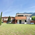 La Villa Del Lago