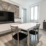 Olimpia Via Vitani - The House Of Travelers