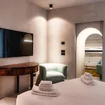 Suites Lorodellago Como - The House Of Travelers