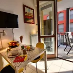 Studio Apartment Casa Enjoy Lago Di Como