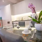 46 Santa Marta