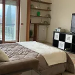 Big Deluxe Apts Italian Style Lake&Terrace