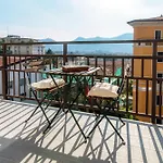 Sweet Home On The Lake - Downtown Como