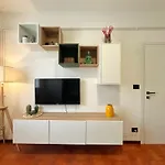 Cozy & Budget Apartment Near The Beach