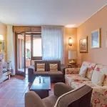 Menaggio Cozy Apt - W/ Veranda & Private Parking