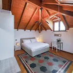 The Villa Suites