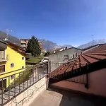 Home 26, Near The Lake