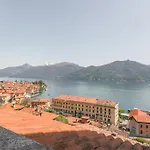 Golden Vista - By Myhomeincomo