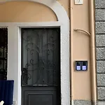 Piazza Volta Apartment