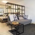 Vista Dolce Isola _ Lakeview Pool, Terrace & Garden Apartment