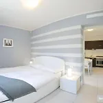 Appartamento Nuvola - Lake Como - Near The Beach - Near The Center