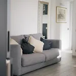 Cozy House Relax Wi-Fi & Design