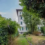 West Park Suite With Parking By Holiday Solutions