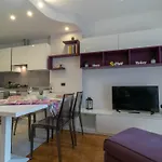 Welcomely - Violet House & Garden