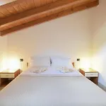 Cozy Apartment In Domaso With Kitchen