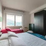 Window Flat - The House Of Travelers