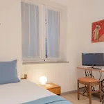 La Quiete With Private Garden By Rent All Como