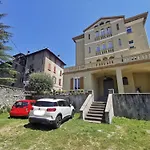 Apartment With Parking Near The Historical Center