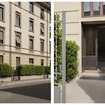 Exclusive Blue Apartment - City Center - Como - Near Station