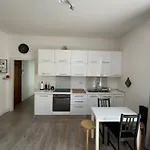 Appartamento Como In Lora