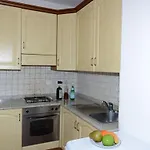 Caroline Comfortable Holiday Residence