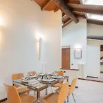 Plinio 10 By Rent All Como