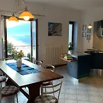 Casa Ludovica - Cozy Apartment With Panoramic Lake & Mountain Views