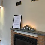 Moni\'S House