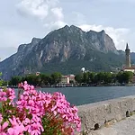 Finestra Sulla Piazza
