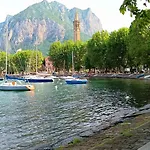 Finestra Sulla Piazza