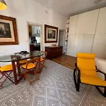 Casa Rosy Como Historic Centre