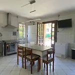 Life Is Good - Front Lake Apartment In Villa