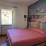 Life Is Good - Front Lake Apartment In Villa