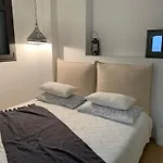 Cozy Room In The Heart Of Como