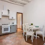 I Host Apartment - Volta