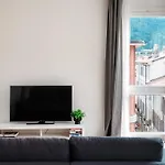 Downtown Como-Luxury Suites